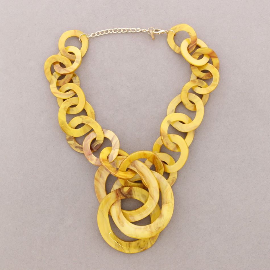COLLAR LARGO ESLABONES RESINA
