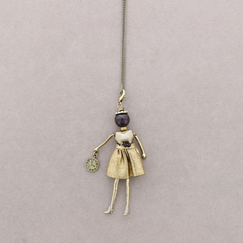 LONG PENDANT NECKLACE DOLL