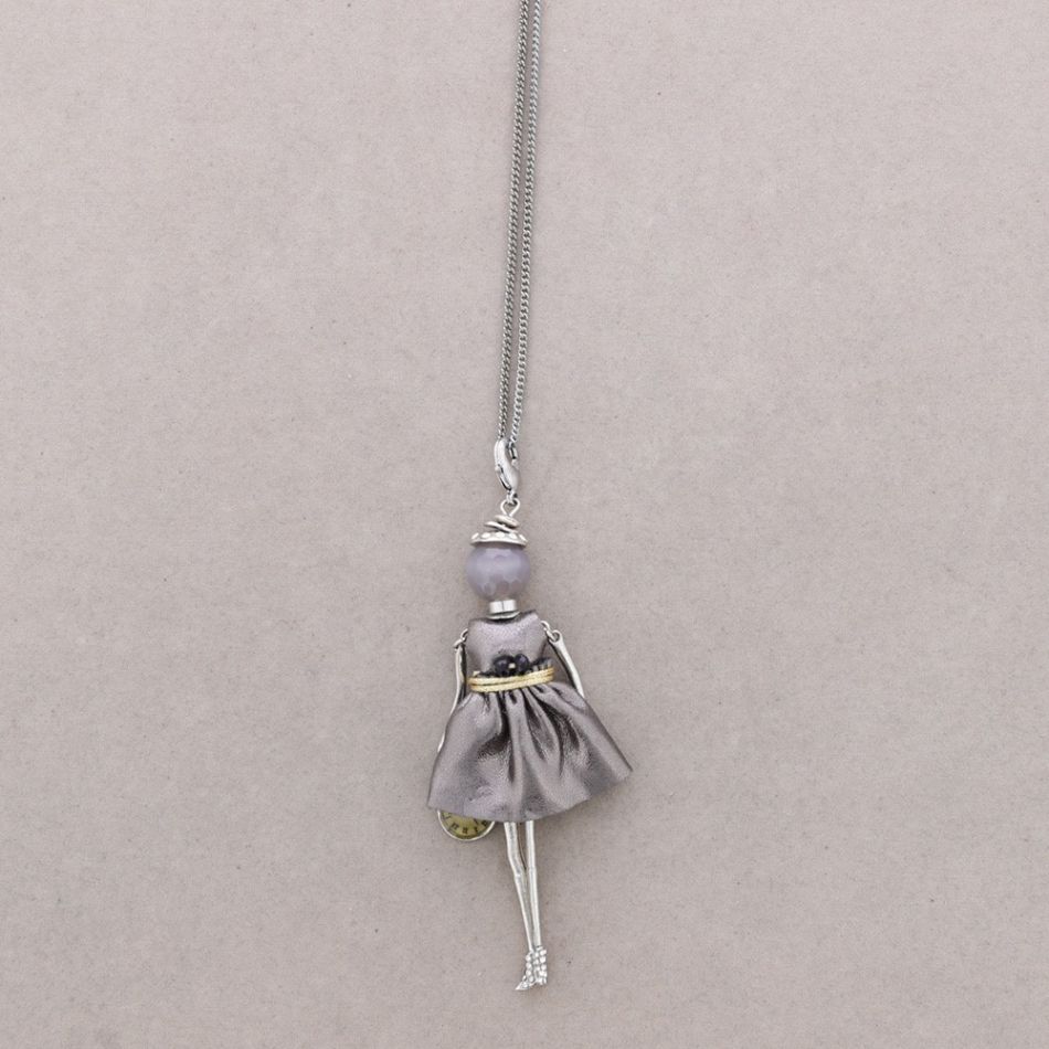LONG PENDANT NECKLACE DOLL