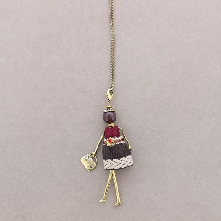 LONG PENDANT NECKLACE DOLL