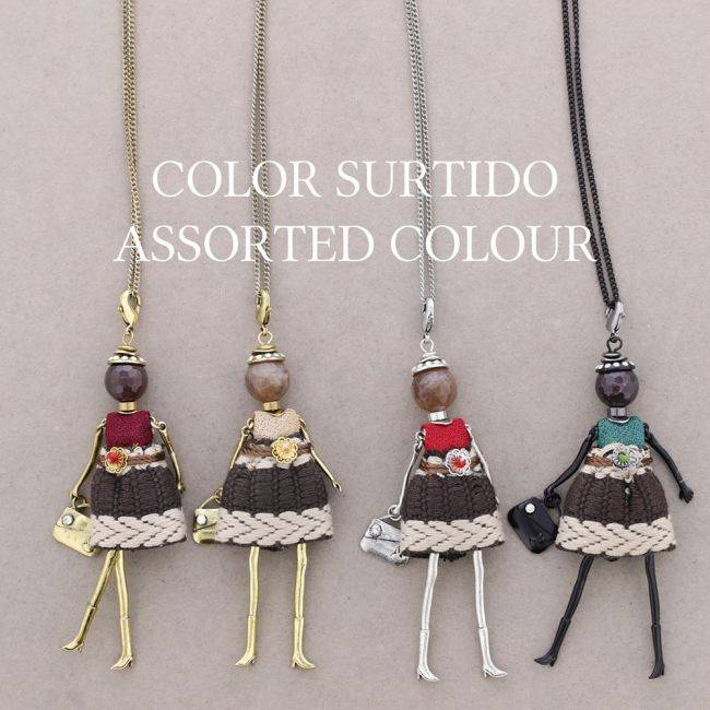 LONG PENDANT NECKLACE DOLL