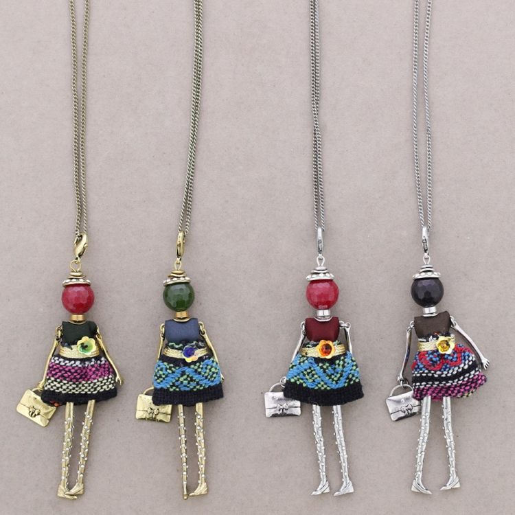 COLLAR LARGO COLG. MUÑECA 2