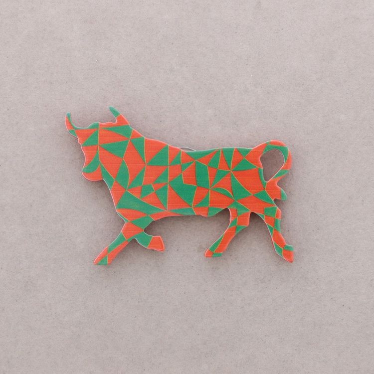 BROCHE IMÁN TORO RESINA DIBUJO