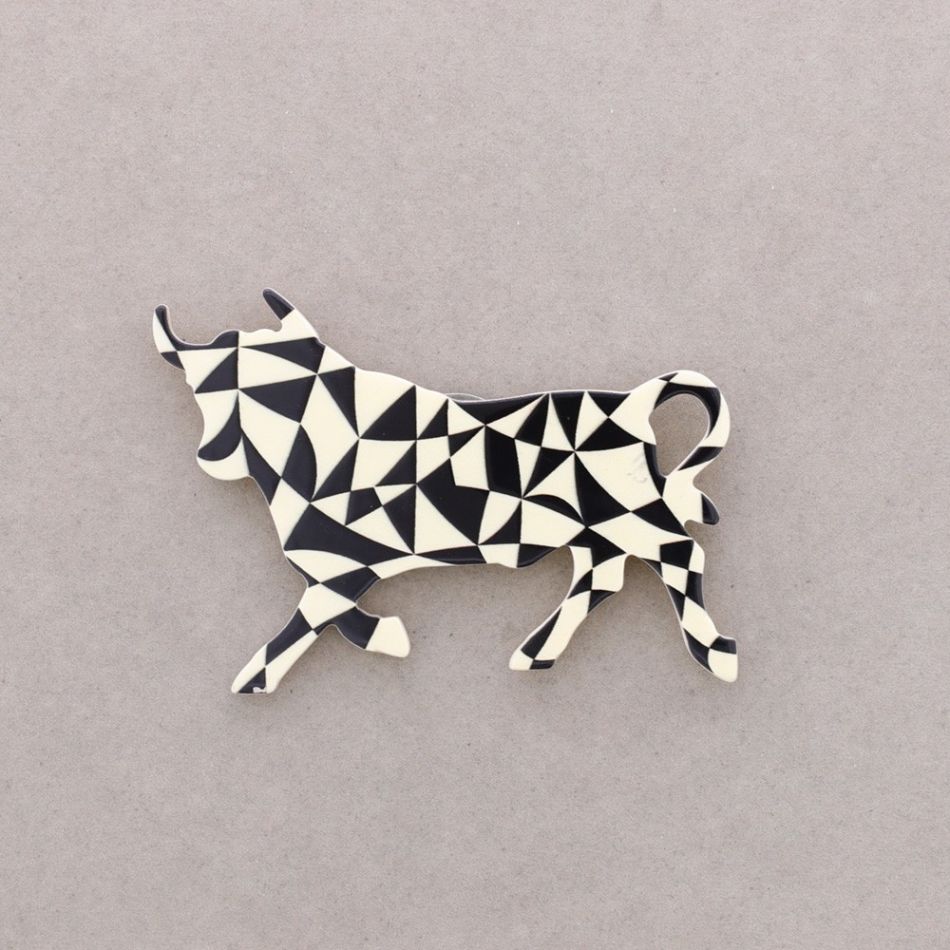 BROCHE IMÁN TORO RESINA DIBUJO