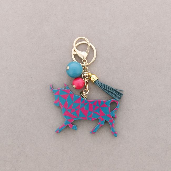 RESIN BULL KEYCHAIN DRAWING