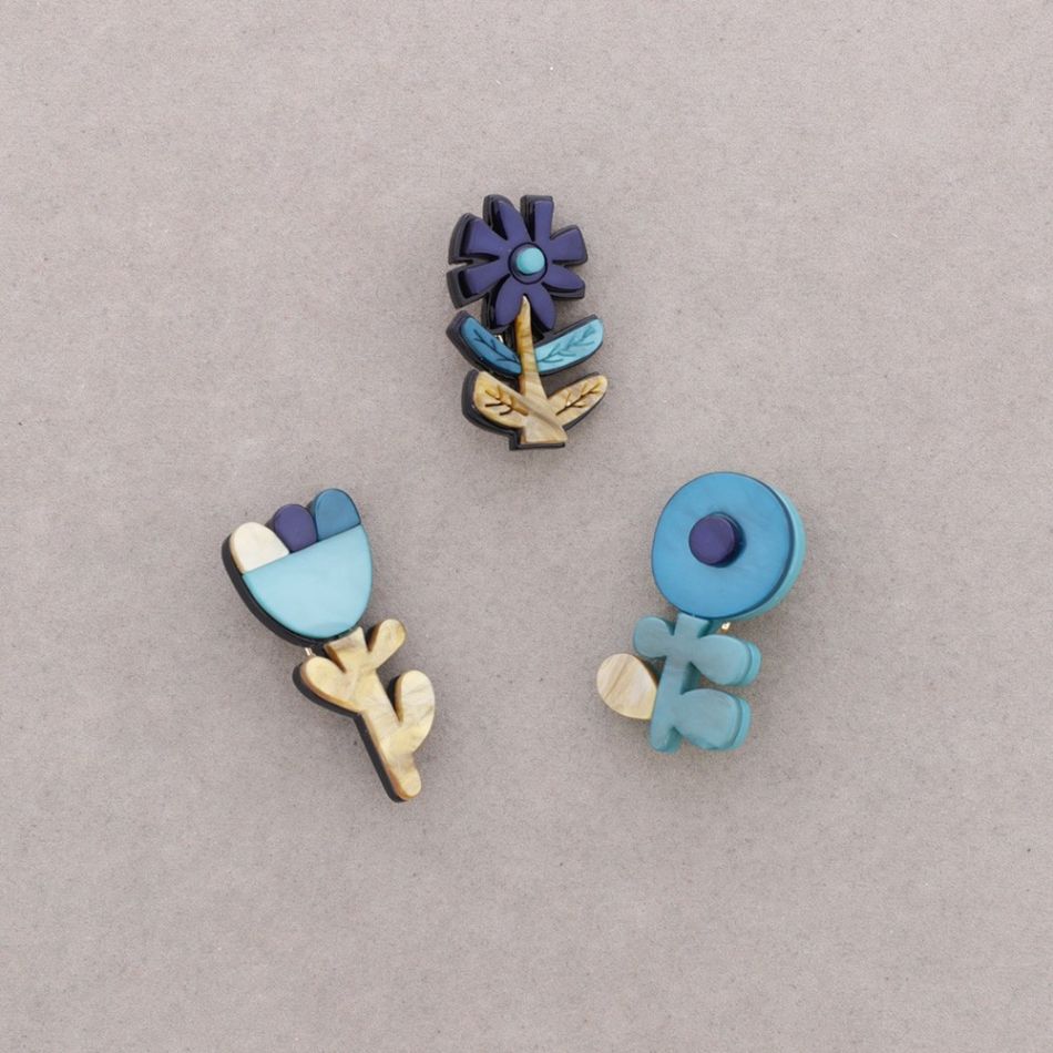 BROCHE SET 3 FLORES RESINA