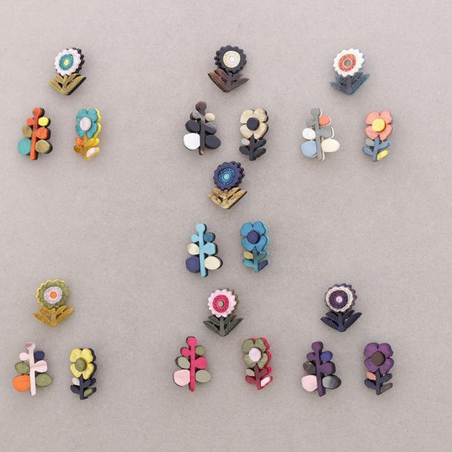 BROCHE SET 3 FLORES RESINA