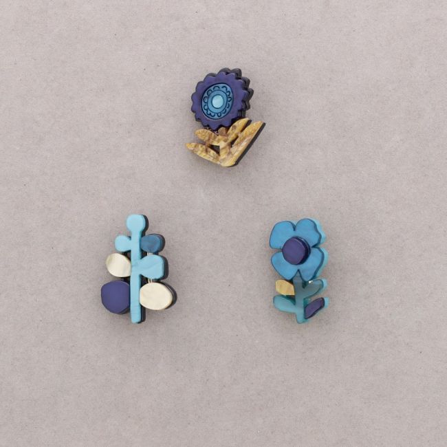 BROCHE SET 3 FLORES RESINA
