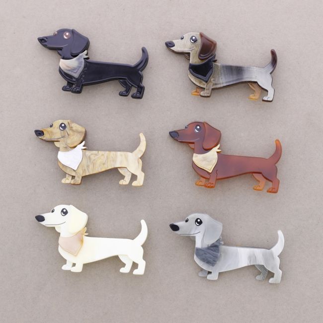 BROCHE PERRITO RESINA
