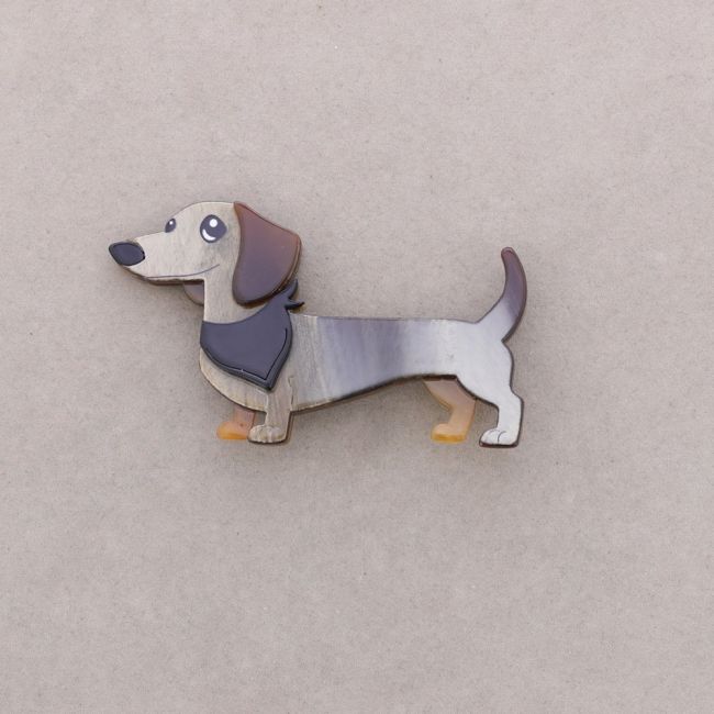 BROCHE PERRITO RESINA