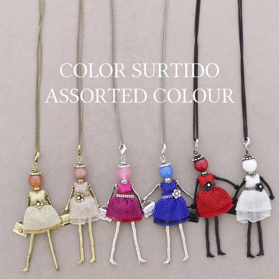 LONG PENDANT NECKLACE DOLL