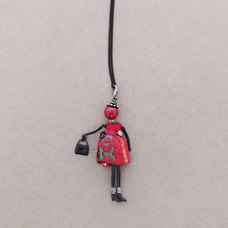 COLLAR LARGO COLG. MUÑECA 2