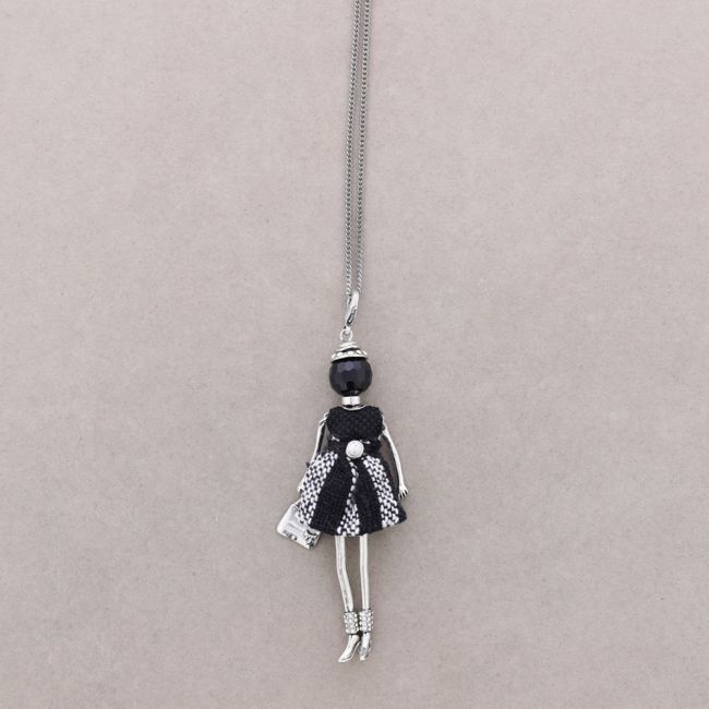 LONG PENDANT NECKLACE DOLL