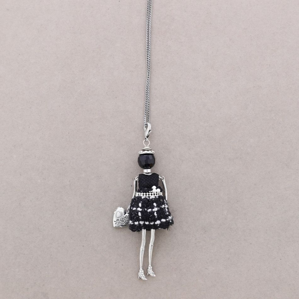 LONG PENDANT NECKLACE DOLL