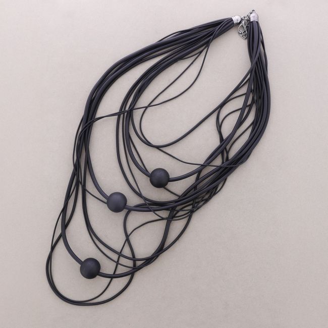 COLLAR LARGO MULTI FILAS CAUCHO BOLAS