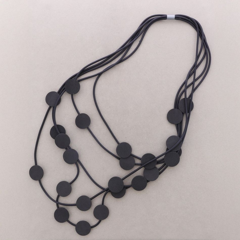 COLLAR LARGO MULTI TIRAS CAUCHO MEDALLA FOAMY