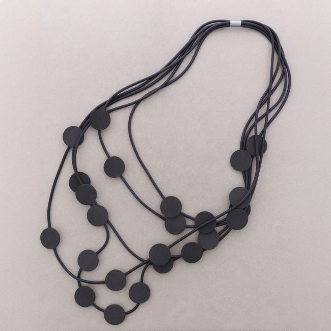 COLLAR LARGO MULTI TIRAS CAUCHO MEDALLA FOAMY