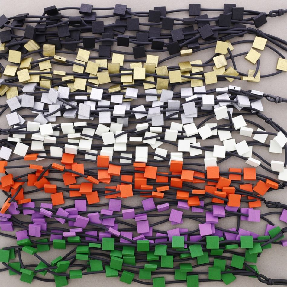 LONG MULTI-STRIP SQUARE RUBBER WOODEN NECKLACE