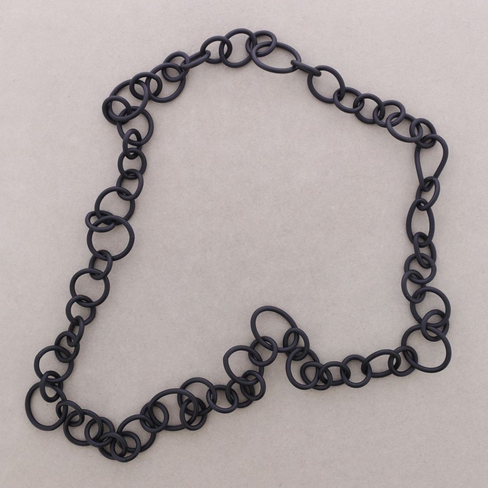 COLLAR LARGO ESLABONES CAUCHO