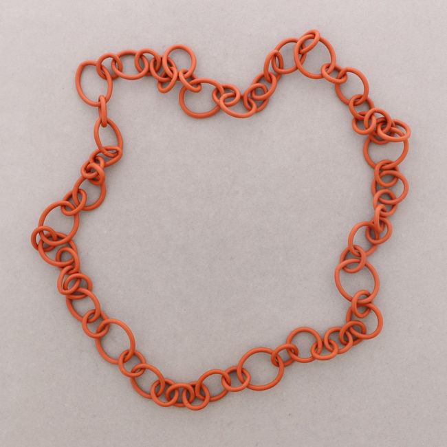 LONG RUBBER LINK NECKLACE