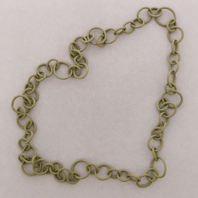 COLLAR LARGO ESLABONES CAUCHO