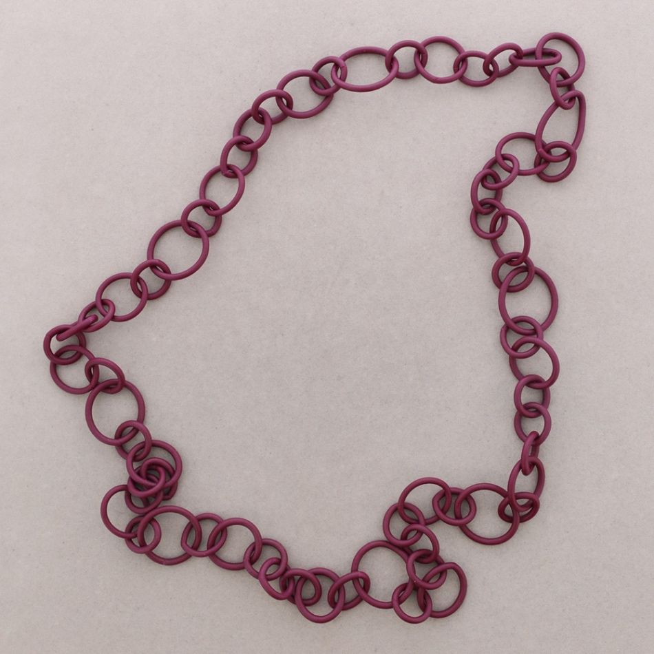 LONG RUBBER LINK NECKLACE