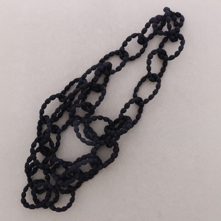 LONG TRIPLE LINK WOOL BALL NECKLACE