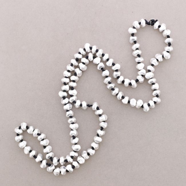 COLLAR LARGO CUENTAS METAL