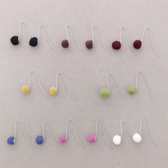 PENDIENTES COLGANTE BOLA LANA