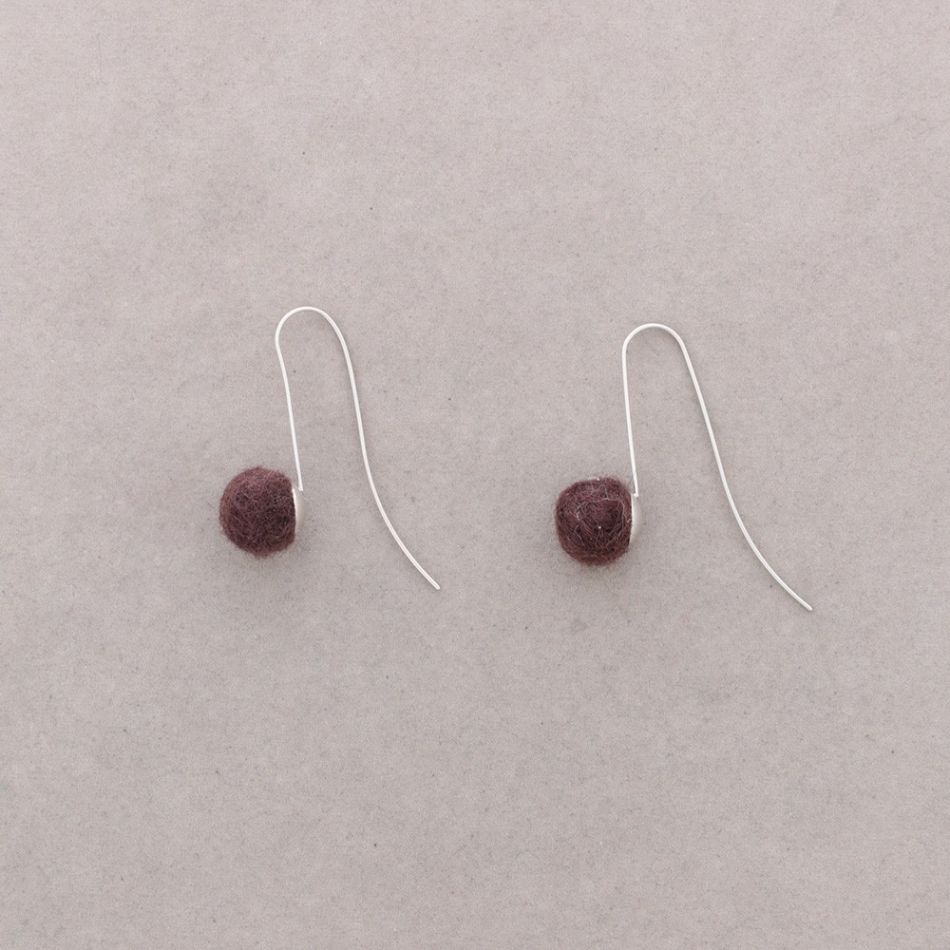PENDIENTES COLGANTE BOLA LANA