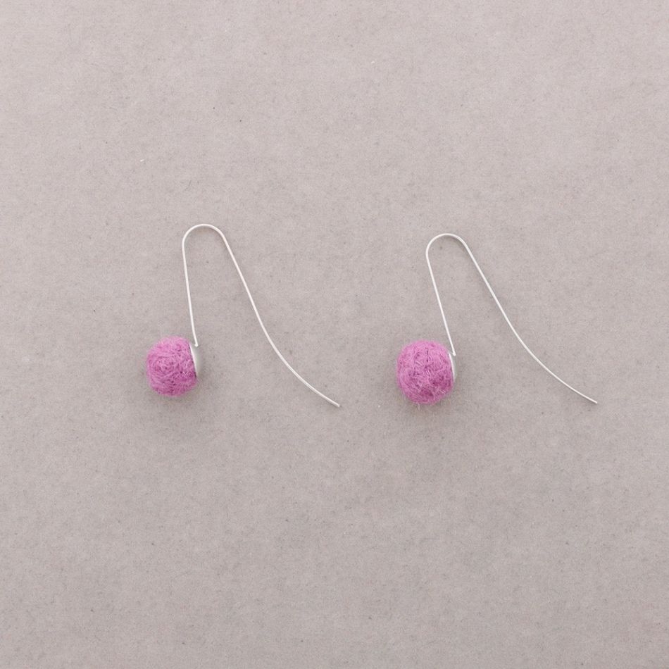 WOOL BALL PENDANT EARRINGS