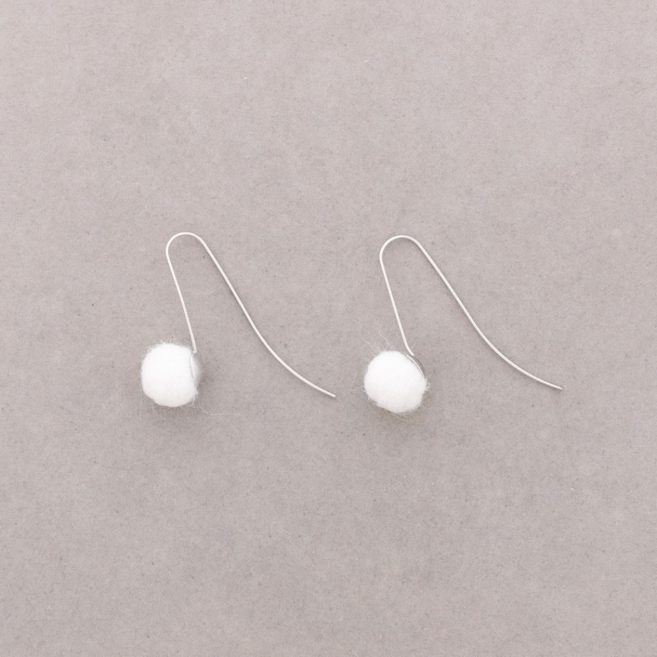 PENDIENTES COLGANTE BOLA LANA