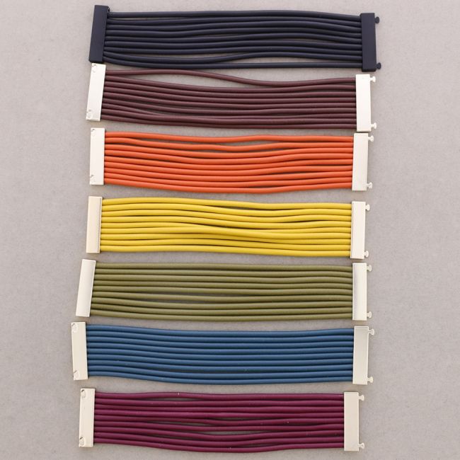 PULSERA MULTI TIRAS CAUCHO CIERRE IMÁN