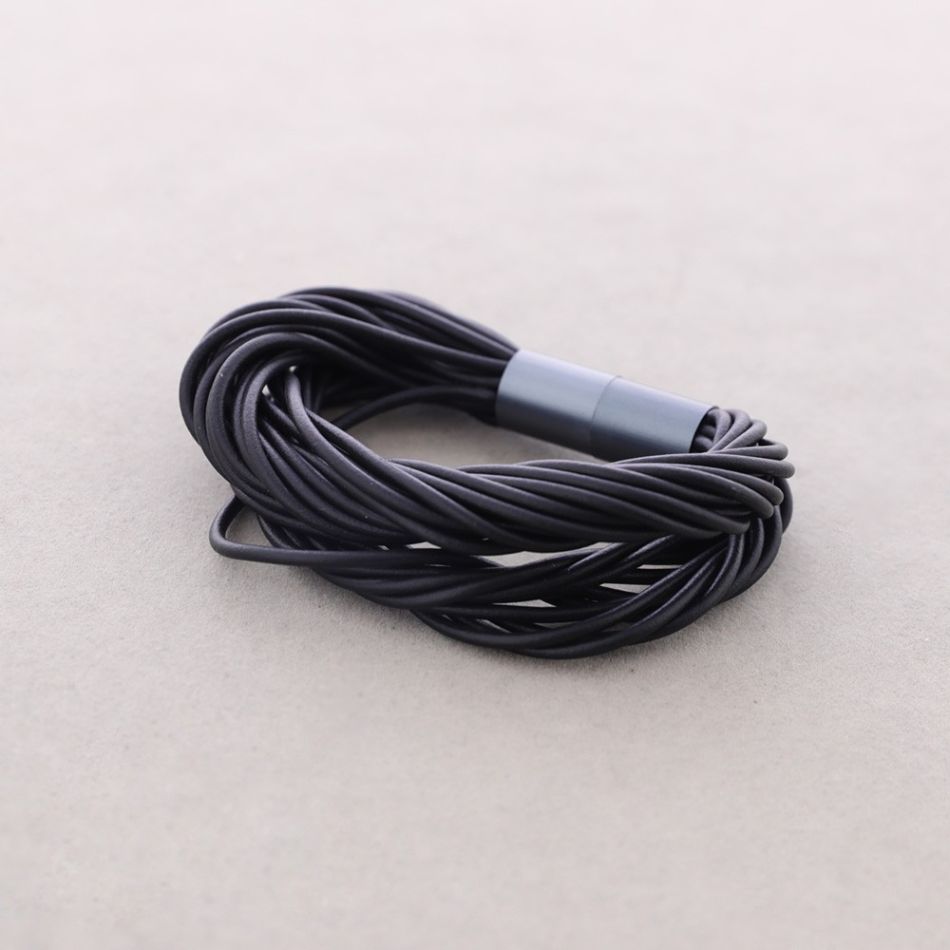 MULTI-STRIP RUBBER BRACELET WITH MAGNETIC CLASP
