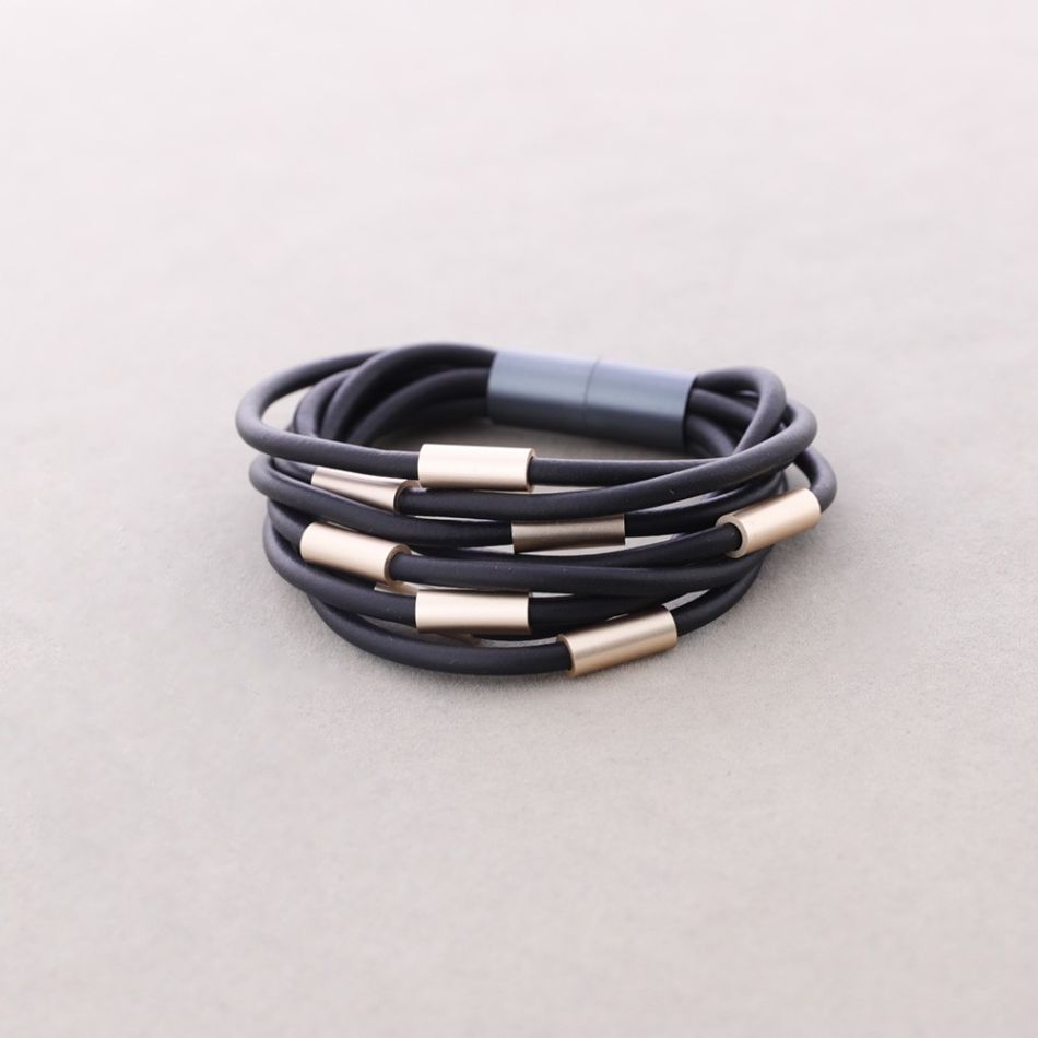 PULSERA MULTI TIRAS CAUCHO TUBITOS