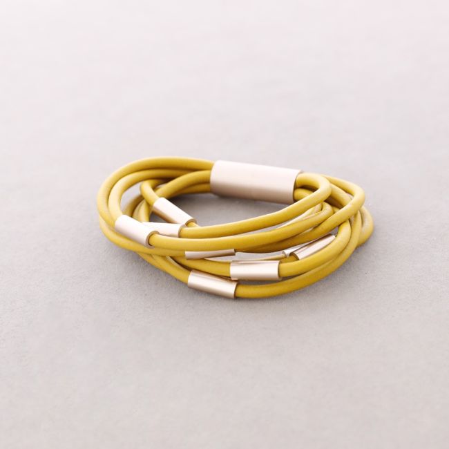 PULSERA MULTI TIRAS CAUCHO TUBITOS
