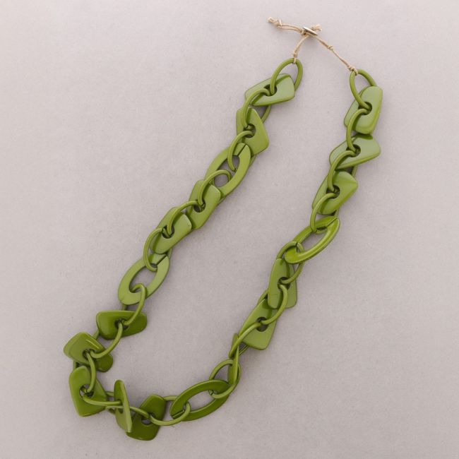 LONG IRREGULAR RESIN LINK NECKLACE