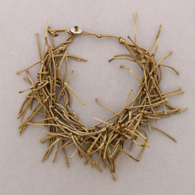 MOUSETAIL FRINGE CHOKER