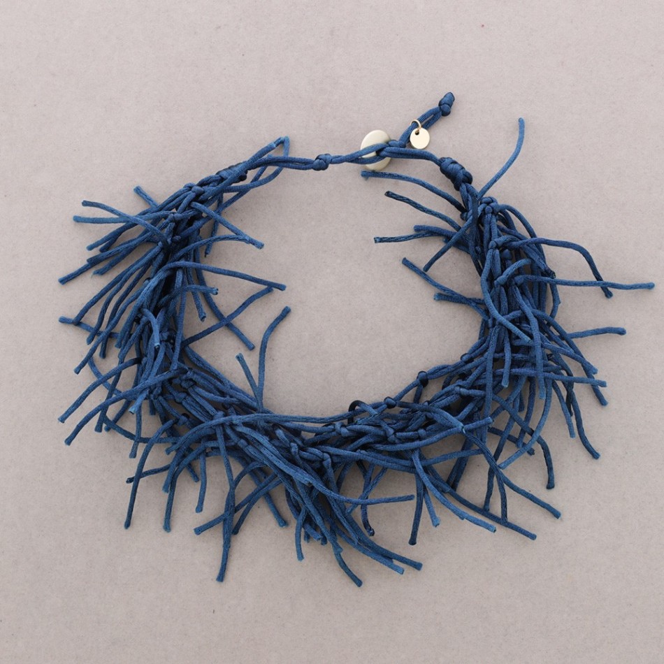 MOUSETAIL FRINGE CHOKER