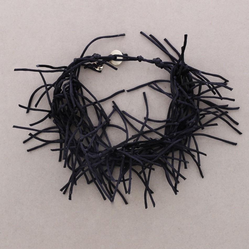 MOUSETAIL FRINGE CHOKER