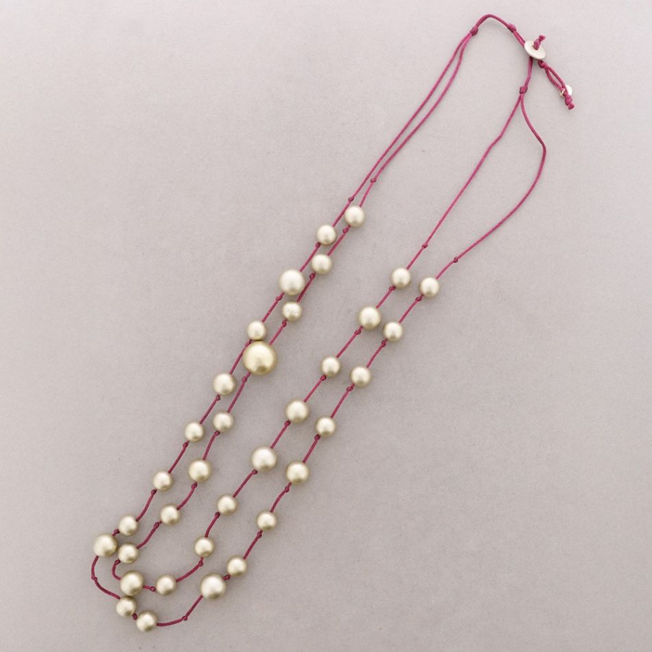 LONG DOUBLE BALL NECKLACE WITH METAL FINISH