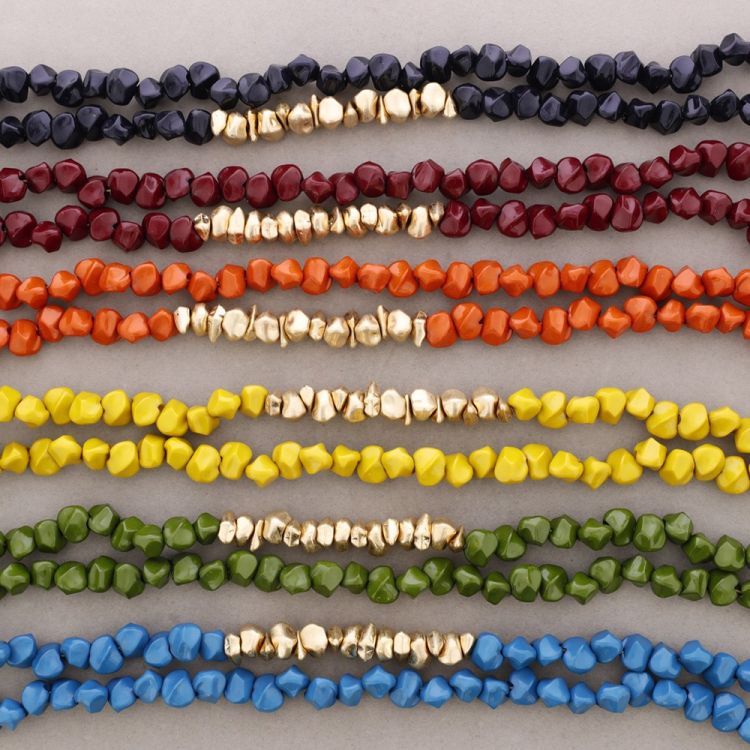 LONG METAL RESIN BEAD NECKLACE 2