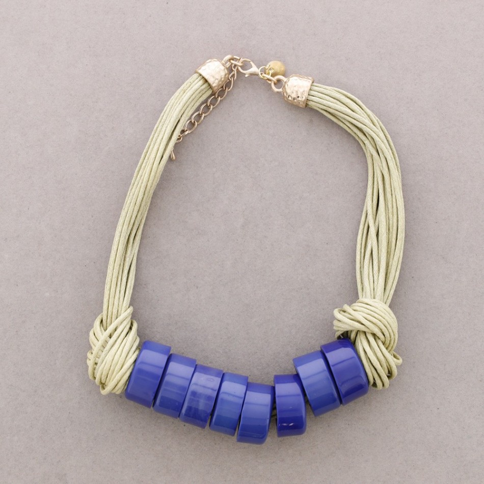 NECKLACE WITH BEADS AND CORDS
