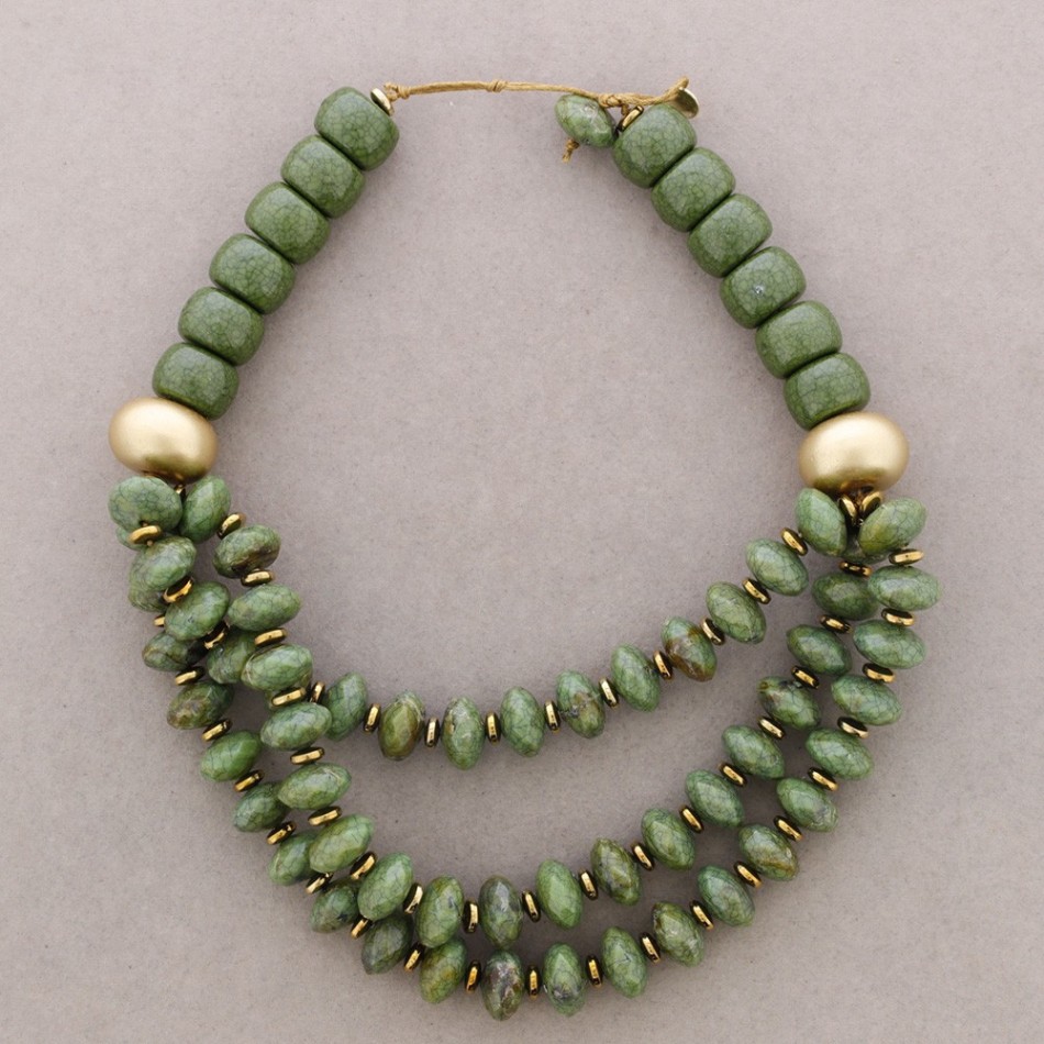 TRIPLE RESIN BEAD NECKLACE