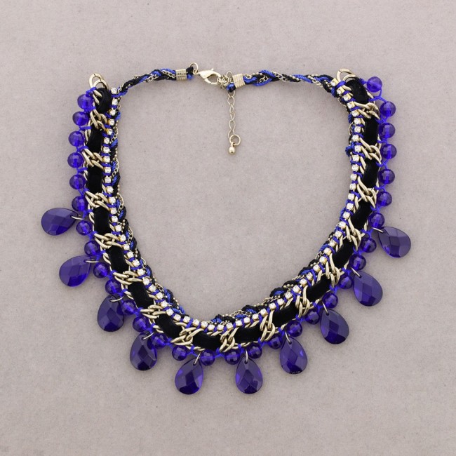 CHOKER WITH WOVEN CHAINS AND BEADS