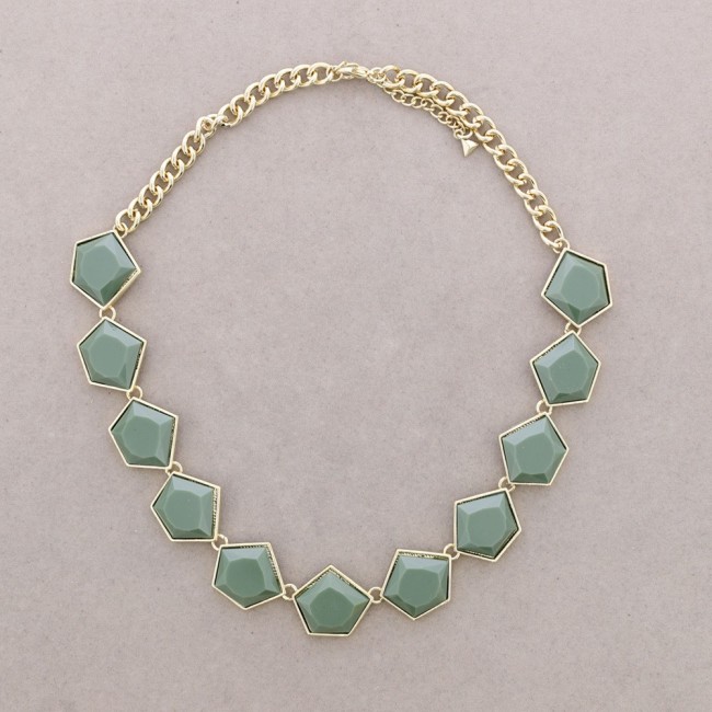 METAL RESIN NECKLACE