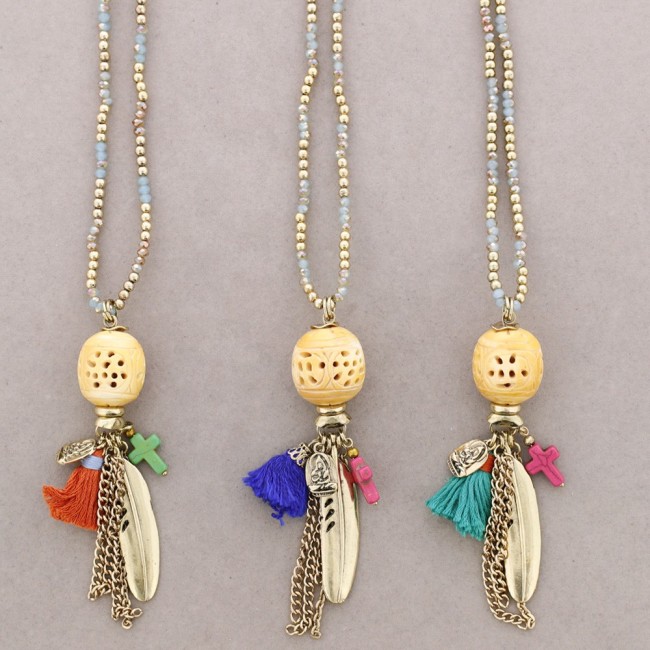 LONG NECKLACE WITH STONES AND BONE PENDANTS