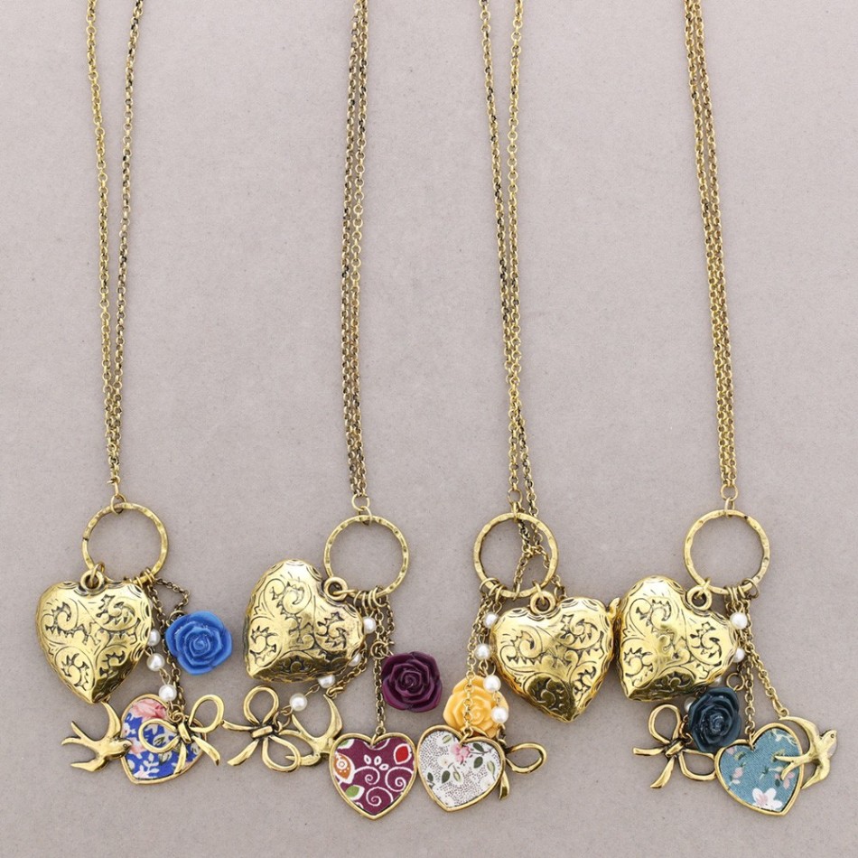 LONG BEAD NECKLACE