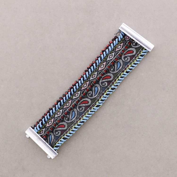 WOVEN RIBBON BRACELET WITH MAGNETIC CLOSURE