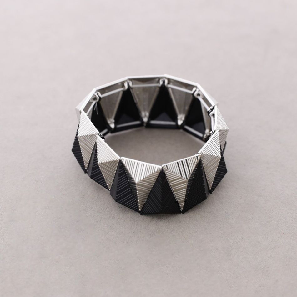 METAL SHAPE BRACELET